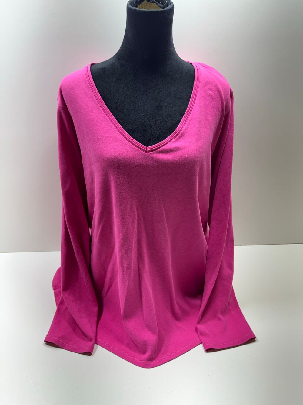 Lane Bryant Women’s Long Sleeve V Neck Tee Shirt Sz 26/28 Barbie Core Pink Pima